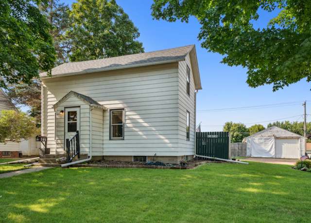Property at 1715 10th St E, Glencoe, MN 55336, 3 beds, 2 baths