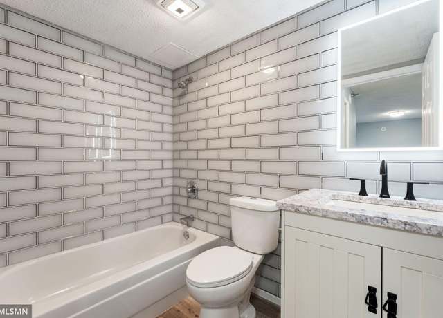Property at 78 10th St E #2708, Saint Paul, MN 55101, 1 bed, 1 bath