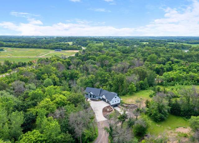 Property at 20790 Texas Ave, Credit River Twp, MN 55372, 6 beds, 6 baths
