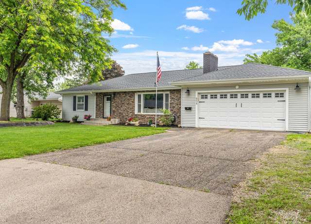 Property at 854 Fairfield Rd, New Richmond, WI 54017, 4 beds, 2 baths
