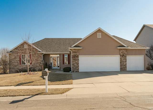 Property at 1888 Century Valley Rd NE, Rochester, MN 55906, 5 beds, 3 baths