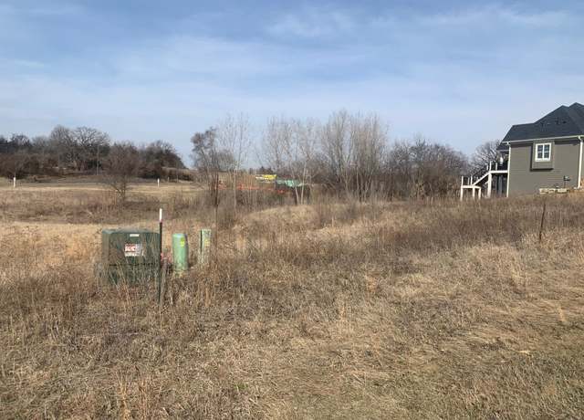 Property at 2730 Woodcliffe Trl, Hastings, MN 55033