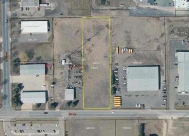 Property at 1025 5th Ave SE, Hutchinson, MN 55350