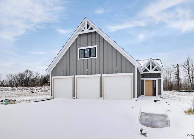 Property at 31710 Madison Rd, Lindstrom, MN 55045, 2 beds, 2 baths
