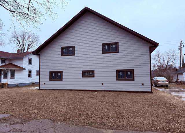 Property at 112 SE 3rd Ave, Grand Rapids, MN 55744, 3 beds, 2 baths