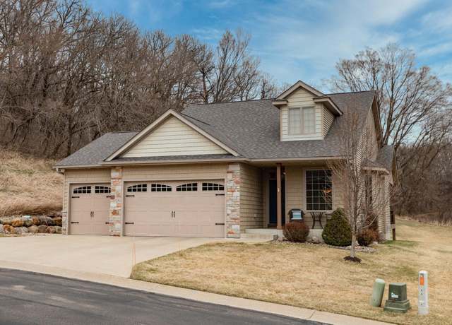 Property at 2182 Granite Cir NW, Rochester, MN 55901, 4 beds, 3 baths