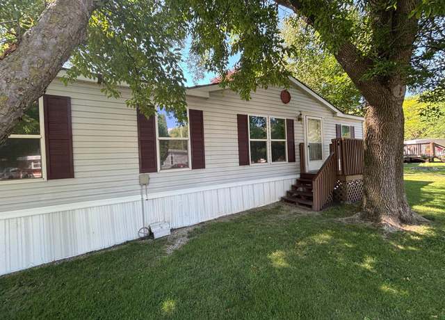 Property at 2126 3rd Ave NW #80, Owatonna, MN 55060, 3 beds, 2 baths