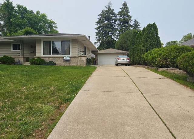 Property at 1902 1st Ave NW, Austin, MN 55912, 3 beds, 2 baths
