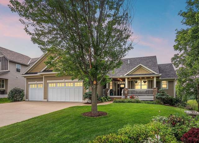 Property at 1224 Saint Johns Dr, Woodbury, MN 55129, 3 beds, 3 baths