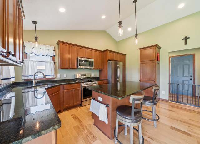 Property at 1052 Hidden Ln, New Richmond, WI 54017, 4 beds, 2 baths