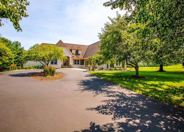 Property at 345 Lindsay Rd, Troy Twp, WI 54016, 4 beds, 4 baths