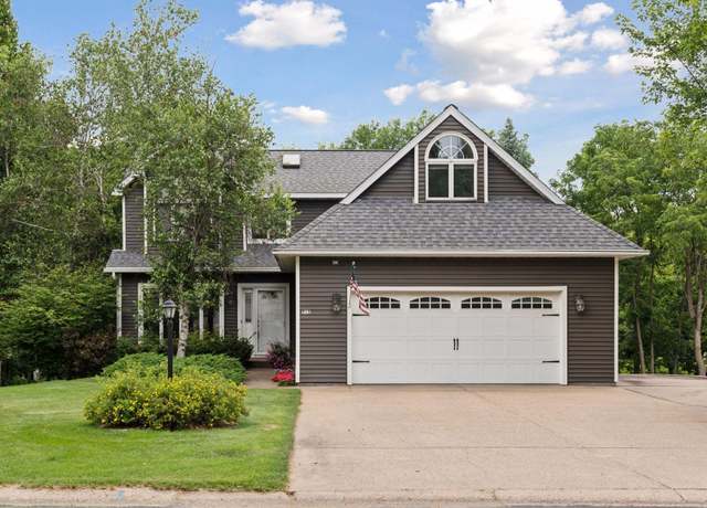 Property at 515 Greaton Rd, New Richmond, WI 54017, 4 beds, 4 baths