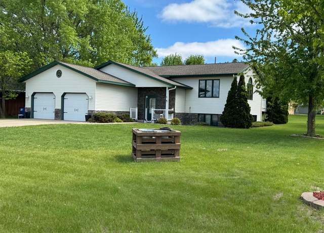 Property at 1420 4th St SW, Wadena, MN 56482, 4 beds, 2 baths