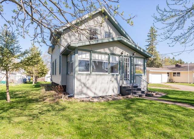 Property at 2628 John Ave, Superior, WI 54880, 2 beds, 2 baths