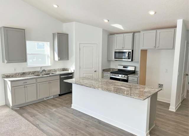 Property at 13680 Carrakay Way, Rosemount, MN 55068, 5 beds, 4 baths