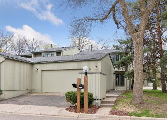 Property at 11021 Abbott Ln, Minnetonka, MN 55343, 2 beds, 4 baths