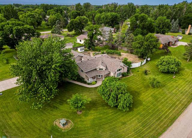 Property at 1909 56th Ave N, Moorhead, MN 56560, 3 beds, 3 baths