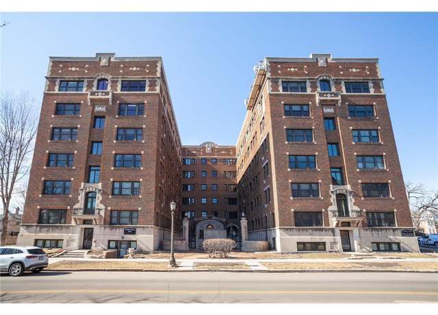 Property at 79 Western Ave N #100, Saint Paul, MN 55102, 1 bed, 2 baths
