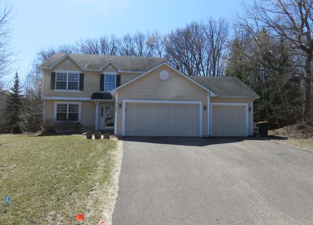 Property at 10285 Oakhill Ct, Elko New Market, MN 55020, 5 beds, 4 baths