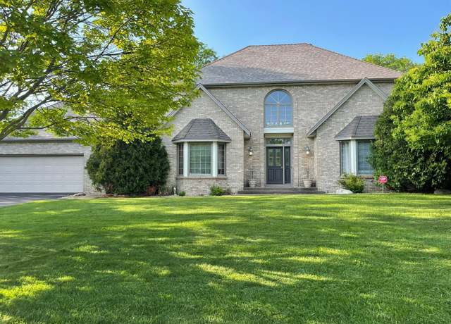Property at 15904 Dawn Dr, Minnetonka, MN 55345, 3 beds, 3 baths