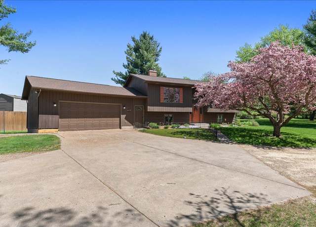 Property at 1382 168th Ave, New Richmond, WI 54017, 4 beds, 2 baths