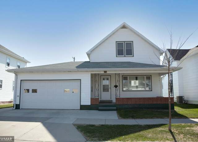 Property at 225 Lincoln Ave, Crookston, MN 56716, 5 beds, 3 baths