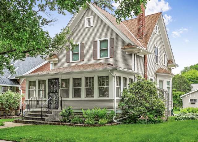 Property at 1907 Lincoln Ave, Saint Paul, MN 55105, 3 beds, 2 baths