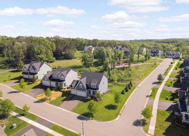 Property at 7100 61st St S, Cottage Grove, MN 55016, 5 beds, 4 baths