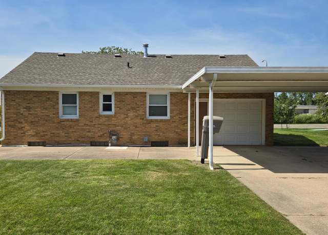 Property at 806 Oakland Pl NE, Austin, MN 55912, 2 beds, 2 baths