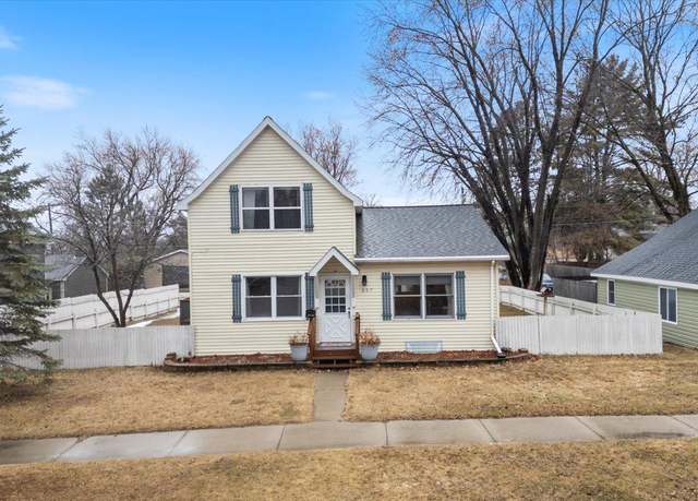 Property at 607 NW 6th Ave, Grand Rapids, MN 55744, 3 beds, 2 baths