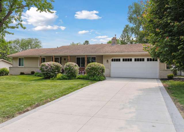 Property at 11130 Carver Ct, Burnsville, MN 55337, 3 beds, 2 baths