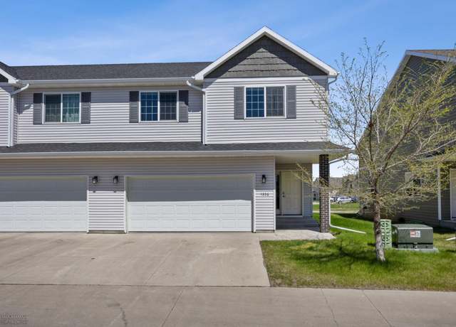 Property at 1236 S Beach Way, Fargo, ND 58078, 3 beds, 3 baths