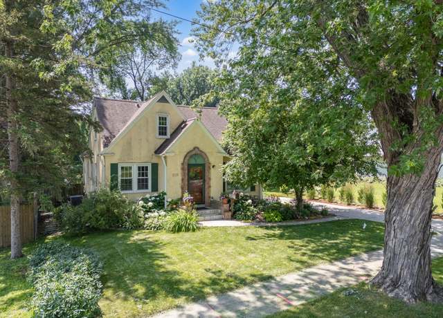 Property at 710 10th St NW, Rochester, MN 55901, 3 beds, 3 baths