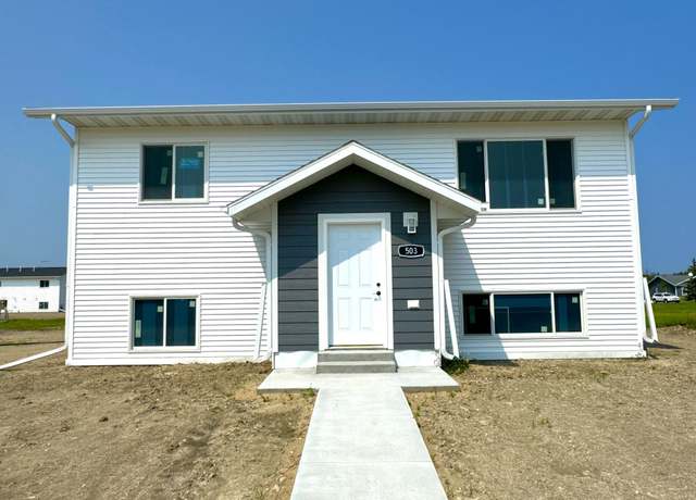 Property at 503 Mckinley St SE, Warroad, MN 56763, 2 beds, 2 baths