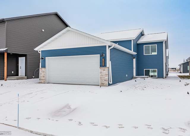 Property at 6744 66th Ave S, Horace, ND 58047, 3 beds, 3 baths