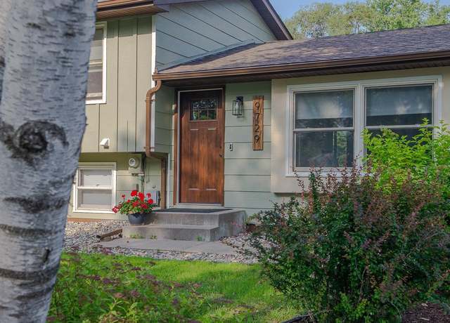 Property at 9729 Heath Ave S, Cottage Grove, MN 55016, 3 beds, 2 baths