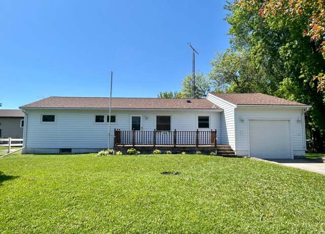Property at 132 Henderson Rd, Arlington, MN 55307, 3 beds, 2 baths