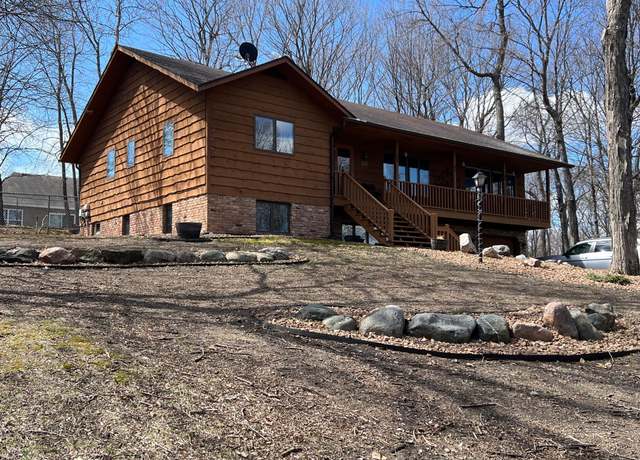Property at 487 Shorewood Dr, Detroit Lakes, MN 56501, 3 beds, 2 baths