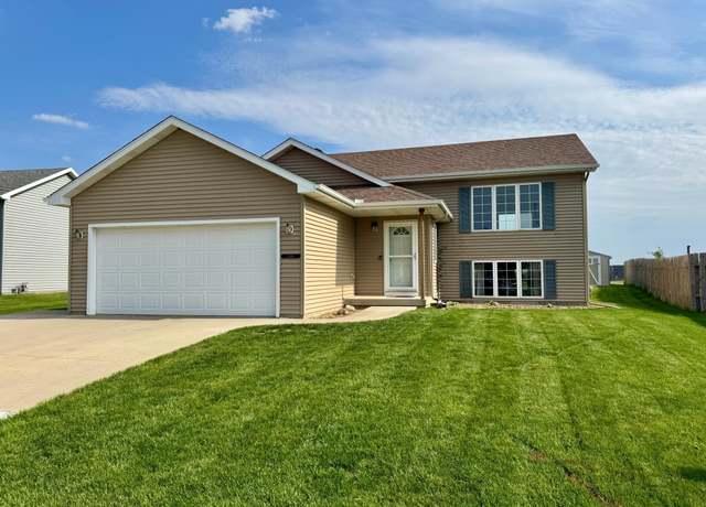 Property at 1106 Petersen Ln NW, Stewartville, MN 55976, 4 beds, 2 baths