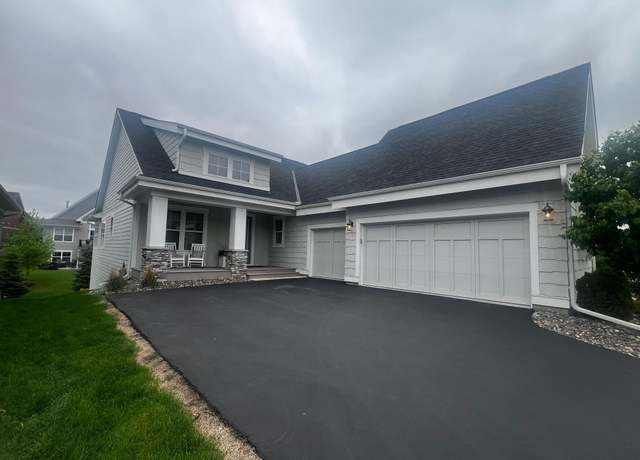 Property at 16301 Durango Trl, Lakeville, MN 55044, 4 beds, 3 baths