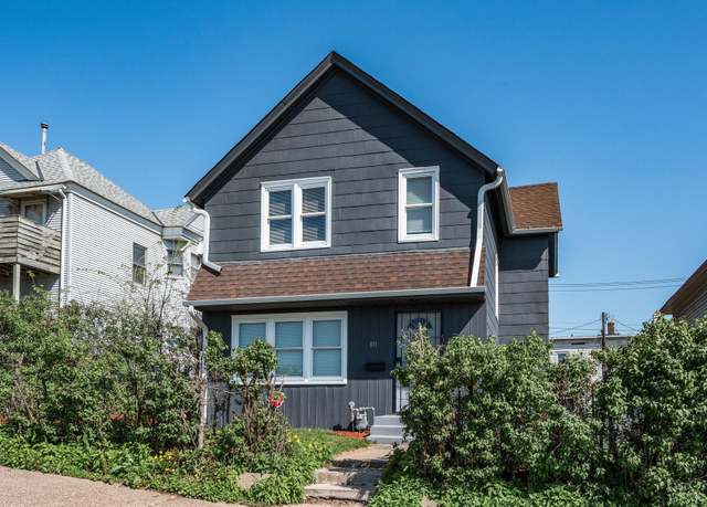 Property at 811 York Ave, Saint Paul, MN 55106, 4 beds, 2 baths