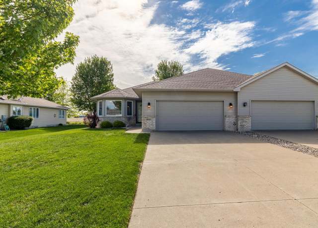 Property at 812 S Chestnut St, Belle Plaine, MN 56011, 3 beds, 3 baths