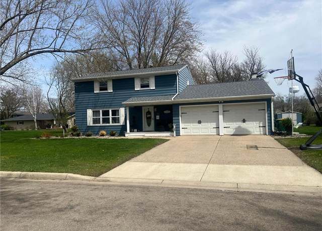 Property at 321 Meredith Rd, Albert Lea, MN 56007, 4 beds, 3 baths
