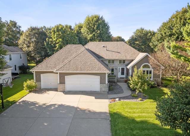 Property at 474 Coyote Trl, Lino Lakes, MN 55014, 4 beds, 5 baths