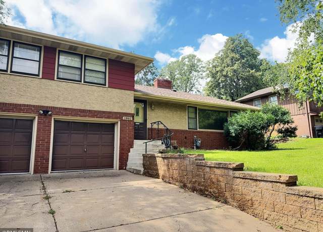 Property at 1861 Beaumont St N, Maplewood, MN 55117, 3 beds, 2 baths