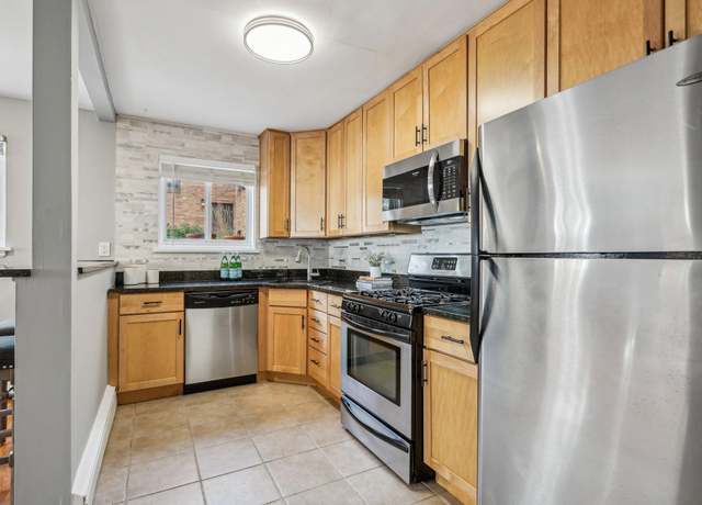 Property at 4515 Grand Ave S #1, Minneapolis, MN 55419, 2 beds, 1 bath