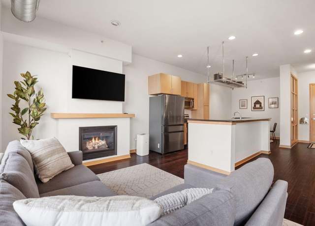 Property at 3640 Wooddale Ave S #303, Saint Louis Park, MN 55416, 1 bed, 1 bath