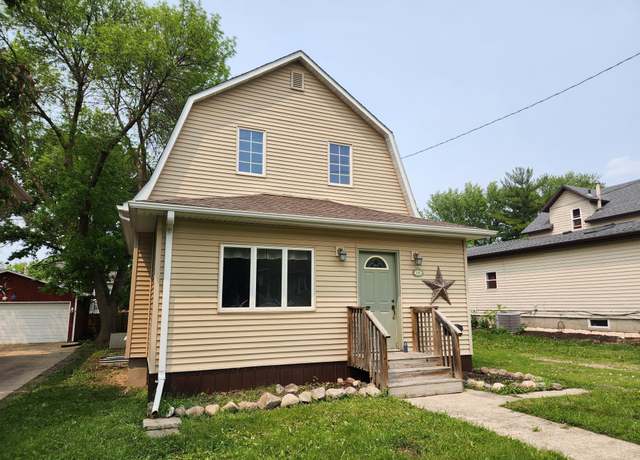 Property at 1018 W Fountain St, Albert Lea, MN 56007, 3 beds, 2 baths