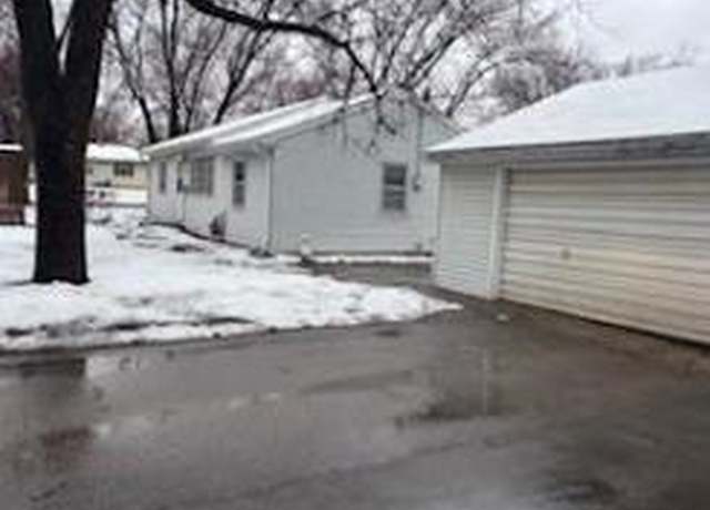 Property at 1000 E 86th St, Bloomington, MN 55420, 2 beds, 1 bath