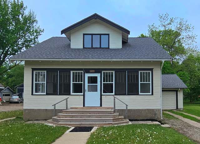 Property at 500 Linden Ave SE, Cokato, MN 55321, 5 beds, 2 baths